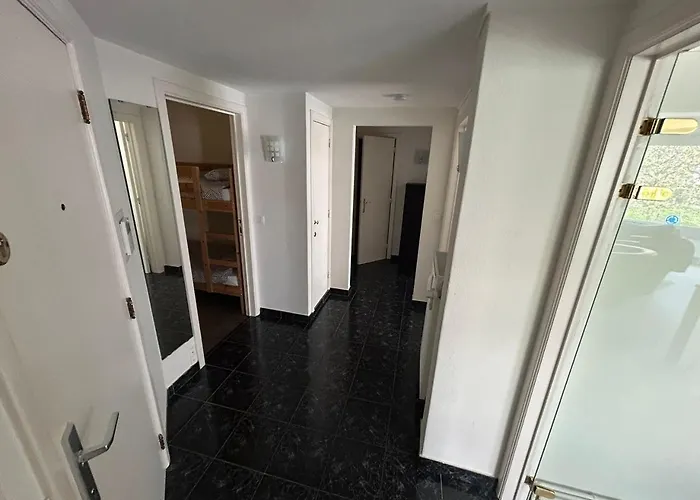 Appartement 3 Bedroom Nearby The Sea *